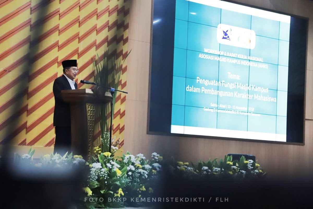 Wapres Jusuf Kalla Harapkan Masjid Kampus Menjadi Pusat Pengembangan Karakter Mahasiswa