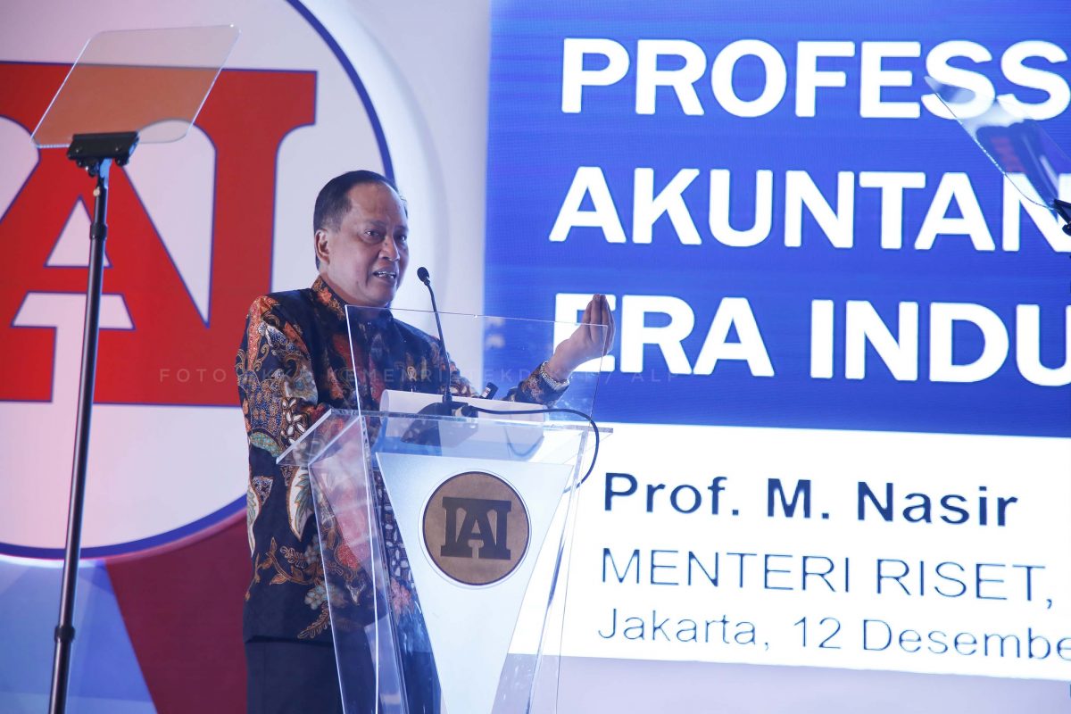 Menristekdikti: Profesi Akuntan Harus Beradaptasi Dengan Revolusi Industri 4.0