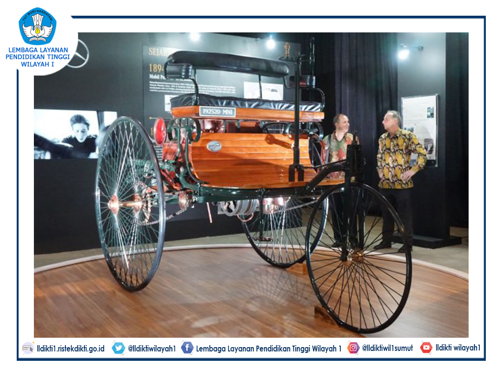 Museum Nasional Indonesia Terima Hibah Replika Mobil Pertama di Dunia