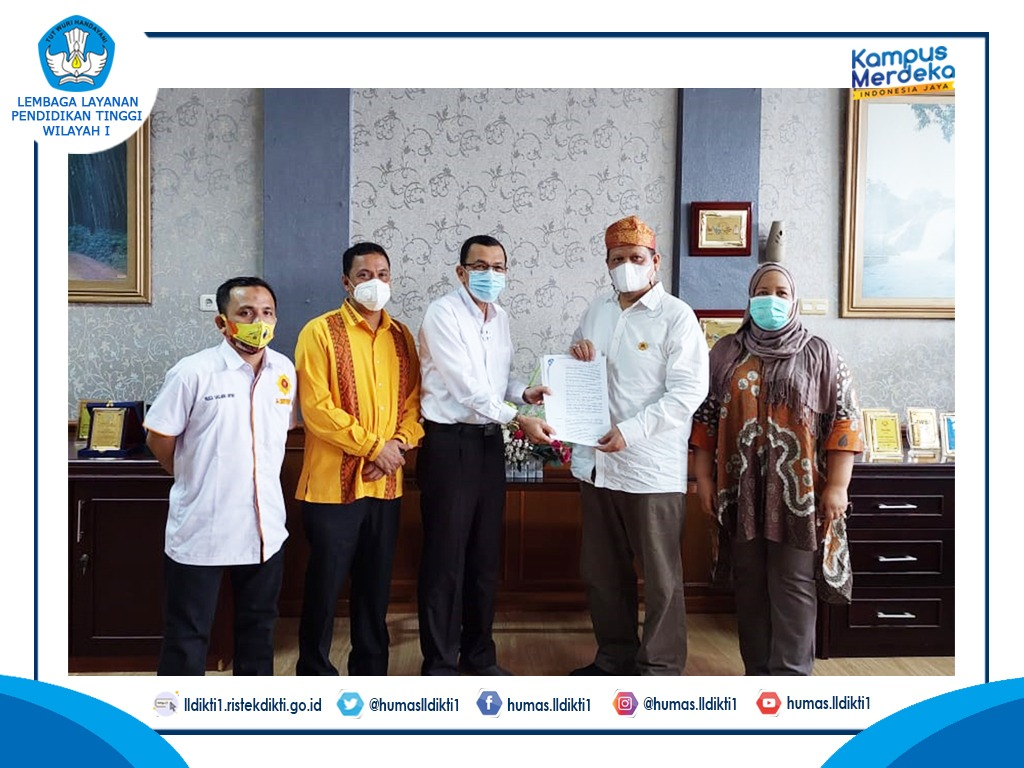LLDikti Wilayah I Serahkan SK Mendikbud RI Tentang Izin Penyelenggaraan 3 Prodi Baru di UNPAB