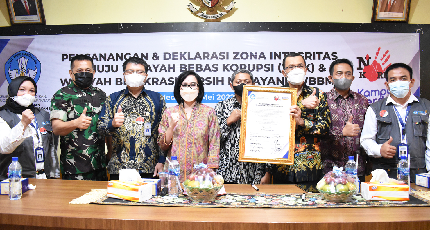 TINGKATKAN INTEGRITAS LAYANAN PUBLIK, LLDIKTI WILAYAH I LAKUKAN PENCANANGAN WBK DAN WBBM
