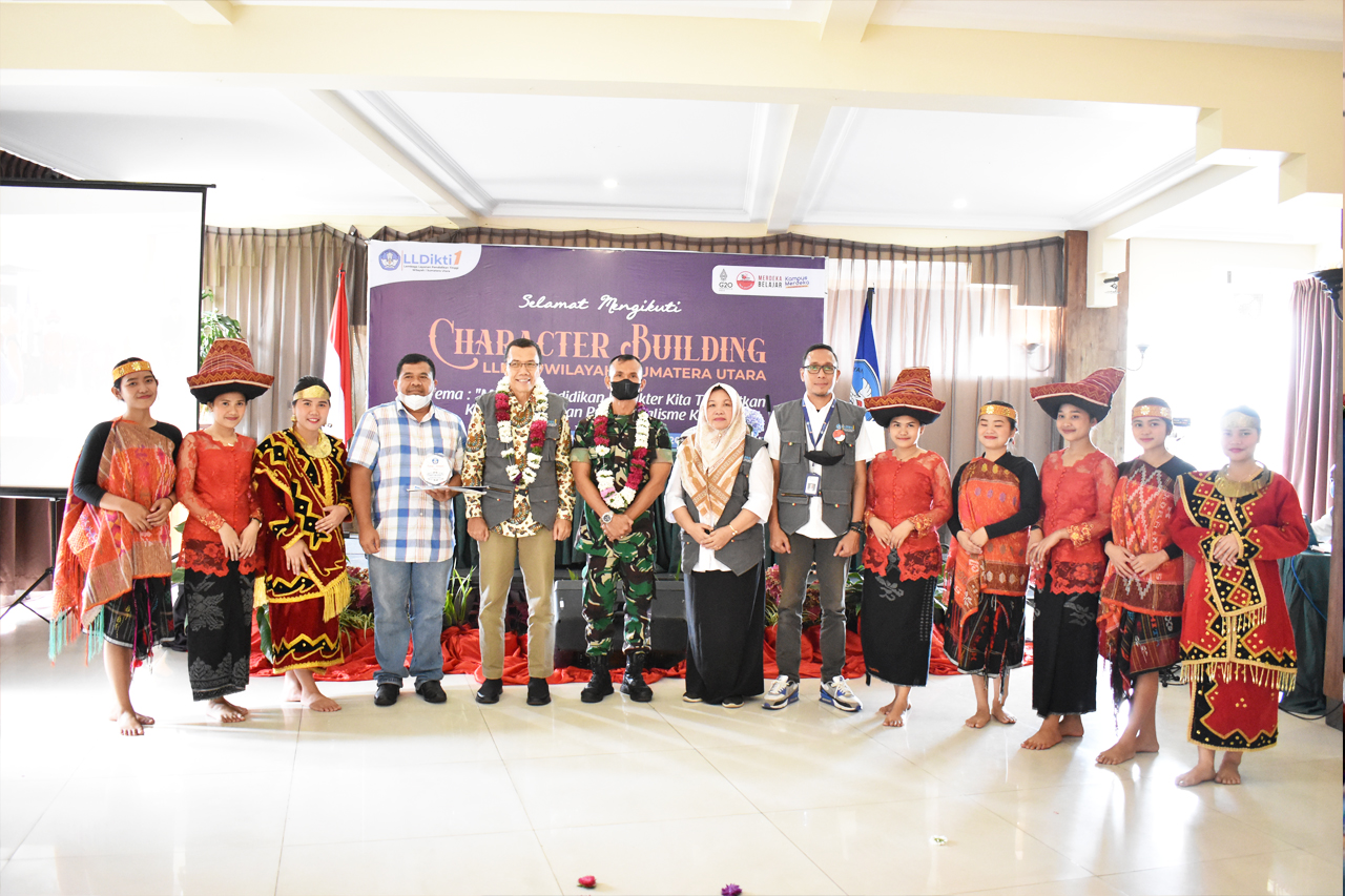 CHARACTER BUILDING LLDIKTI SUMUT BANGUN SINERGI DAN INTEGRITAS