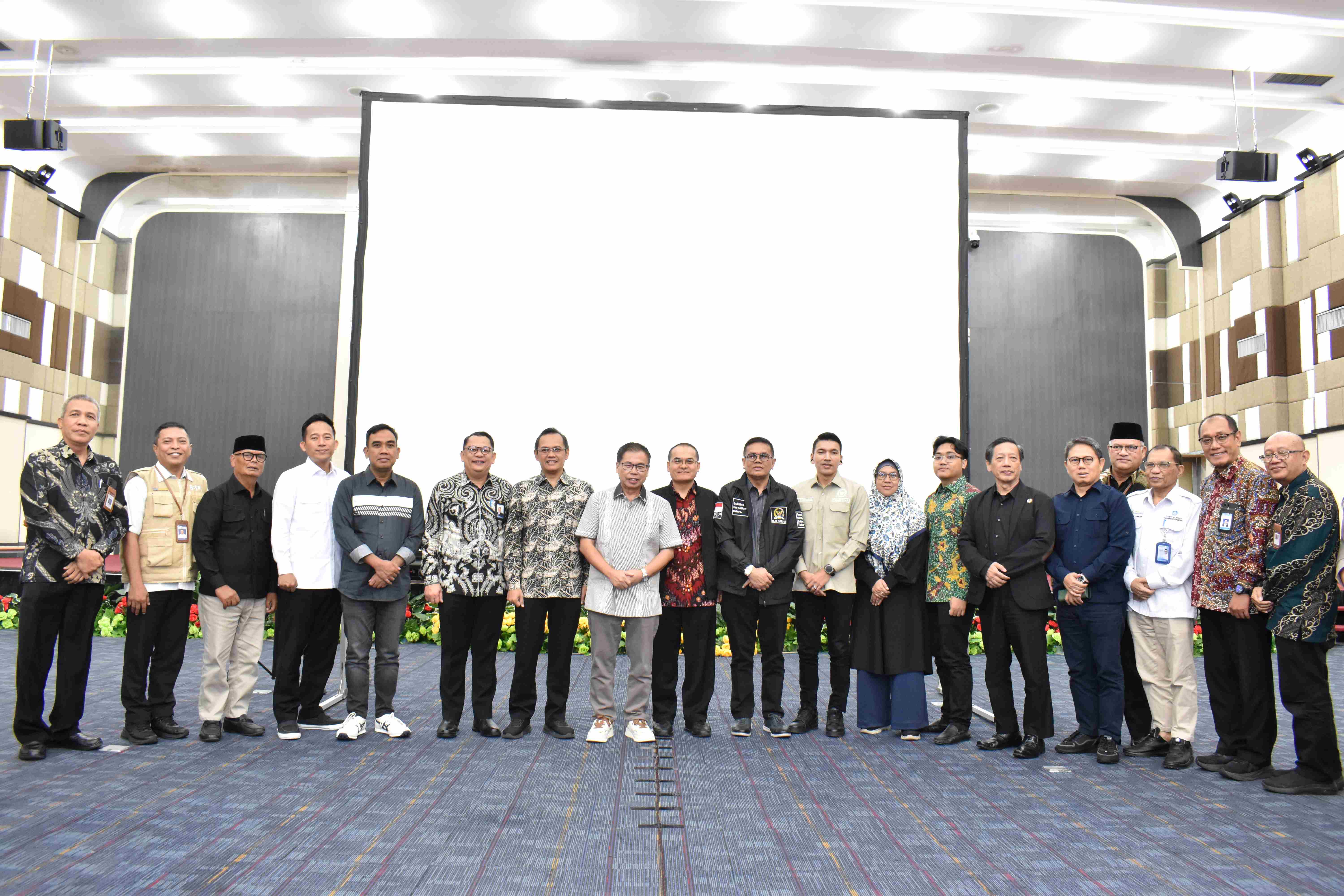 Kunjungan Kerja Reses Komisi X: Penguatan Pendidikan dan Pemulihan Pendidikan Pasca Banjir Bandang Sumatra Utara