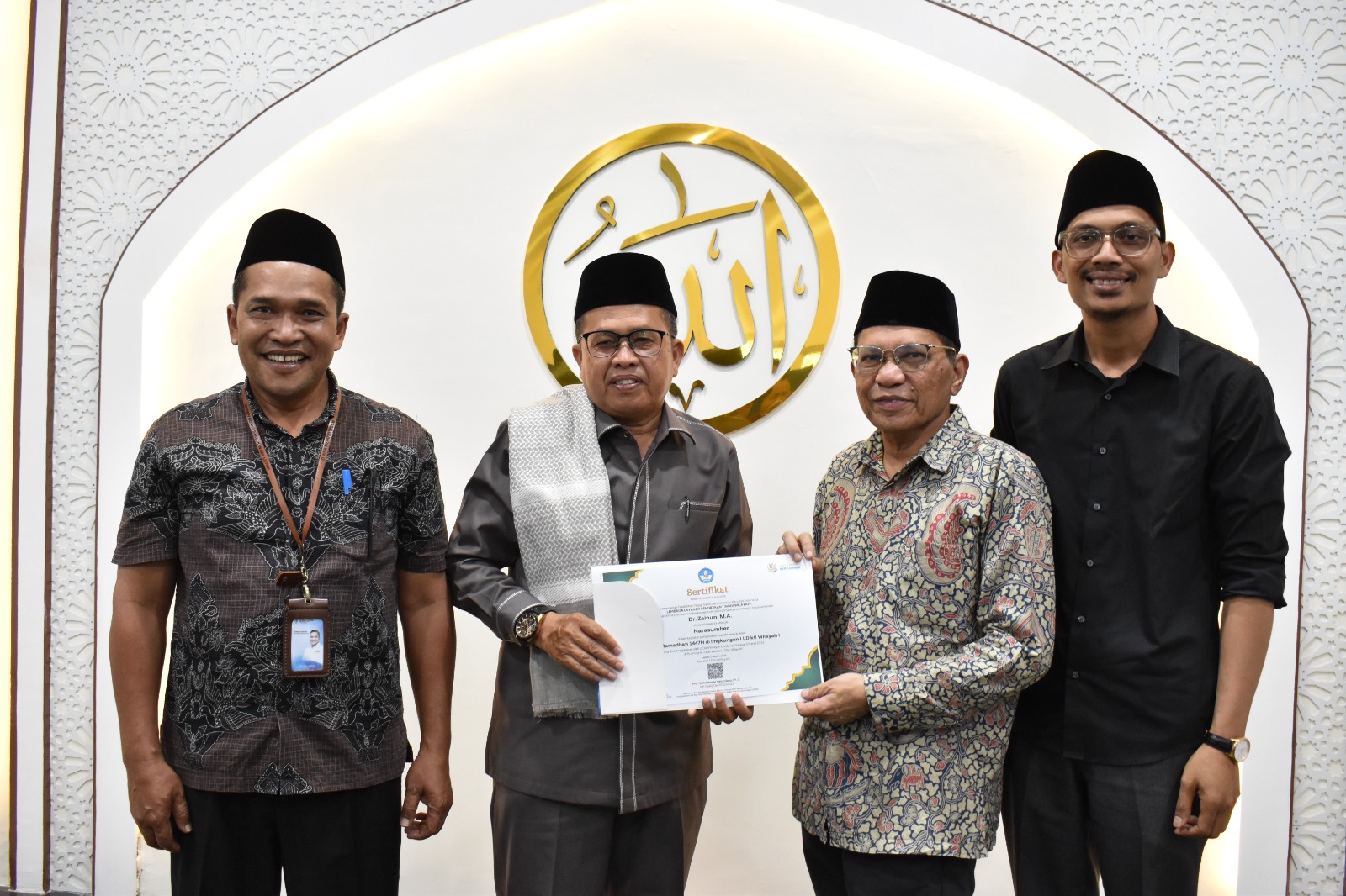 Dr. Zainun, M.A Sampaikan Kajian tentang Keutamaan Sedekah dan Kepedulian Sosial di LLDikti Wilayah I