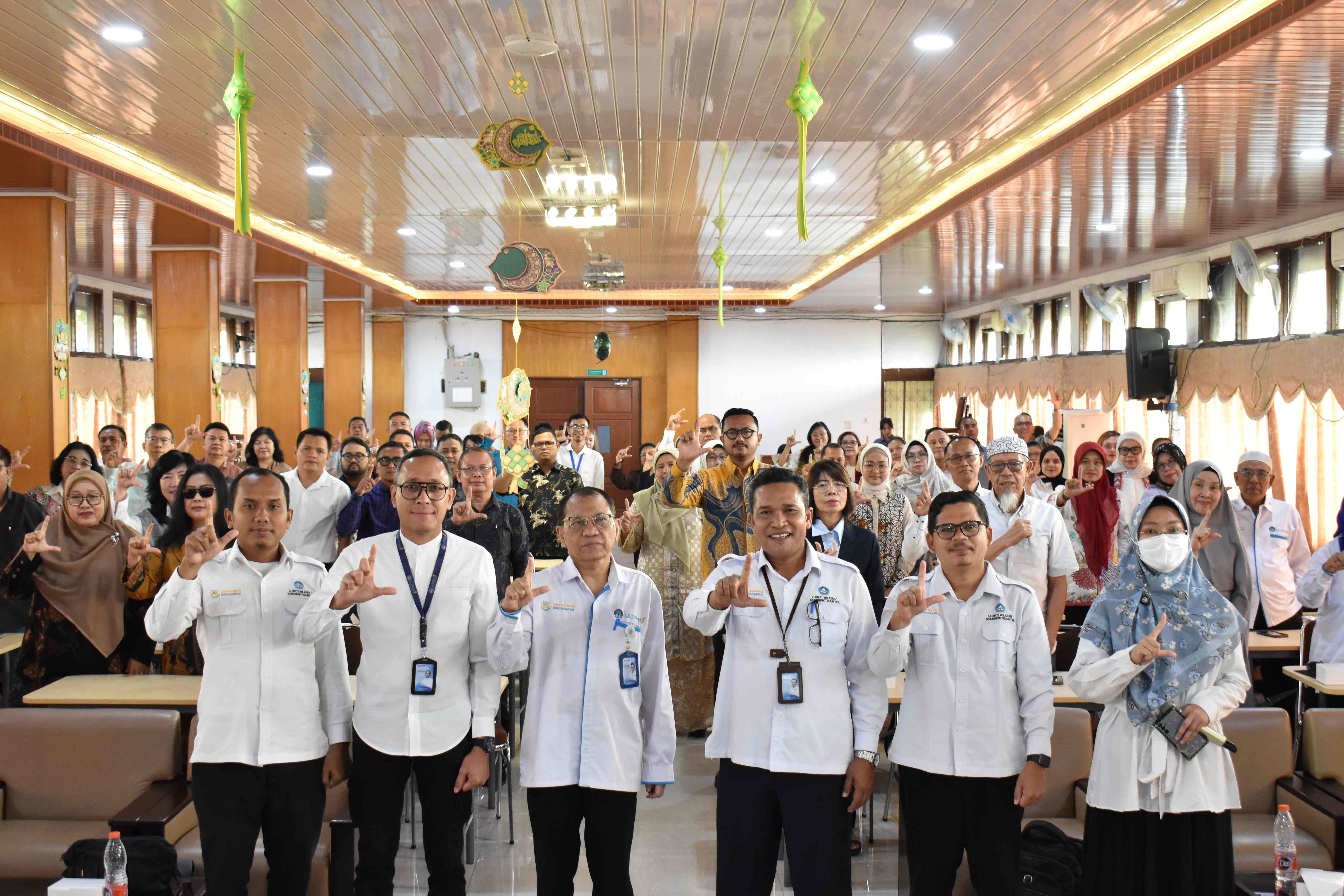 Siap Cetak Rekor MURI Lewat Seminar 10 Pohon Ilmu, LLDIKTI Wilayah I Gelar Rapat Koordinasi bersama Pimpinan PTS 