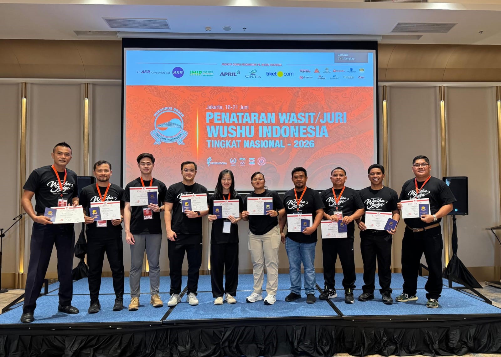 Dosen S1-PJKR Dan Mahasiswa Magister Pendidikan Jasmani STOK Bina Guna Mengikuti Penataran Wasit Juri Wushu Tingkat Nasional 