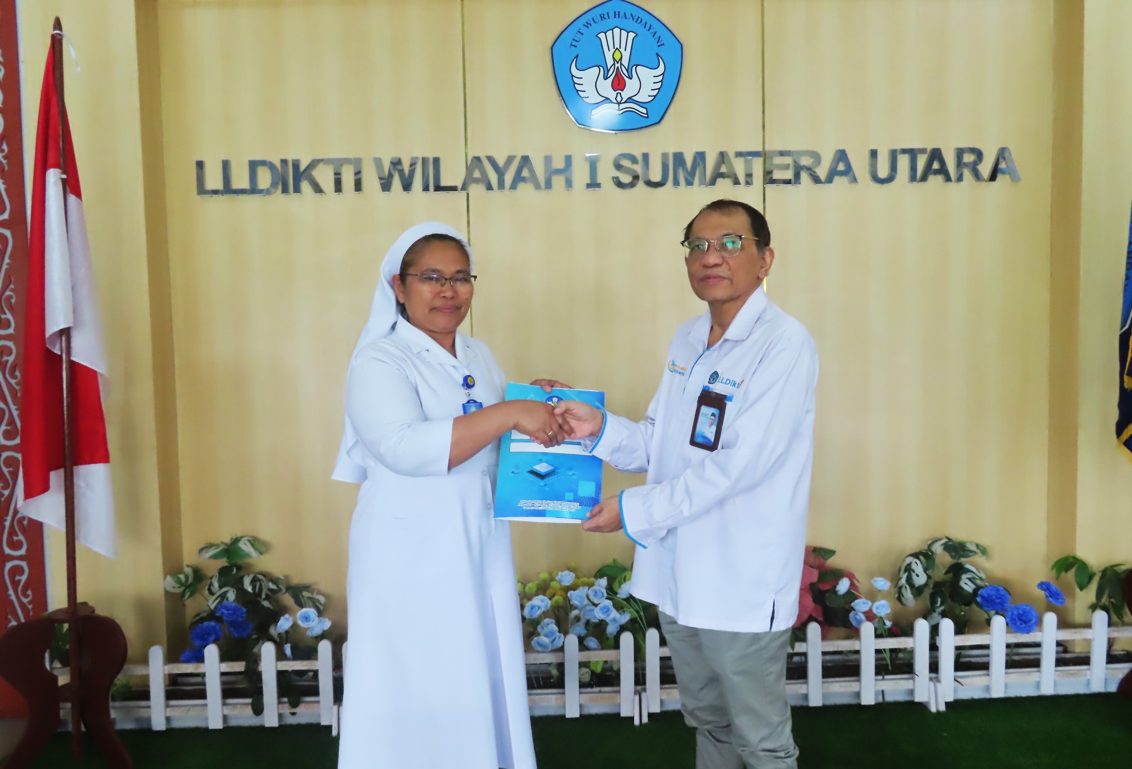 Institut Kesehatan Santa Elisabeth Medan Resmi Berdiri,
LLDikti Wilayah I Serahkan SK Perubahan Bentuk
