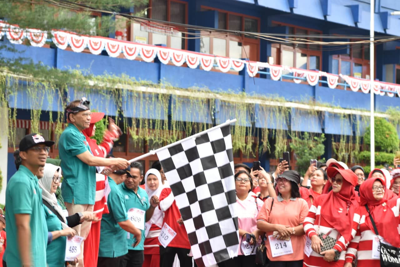 Ribuan Langkah Kebersamaan: LLDikti Wilayah I dan PTS Sumut Rayakan HUT Ke-81 RI